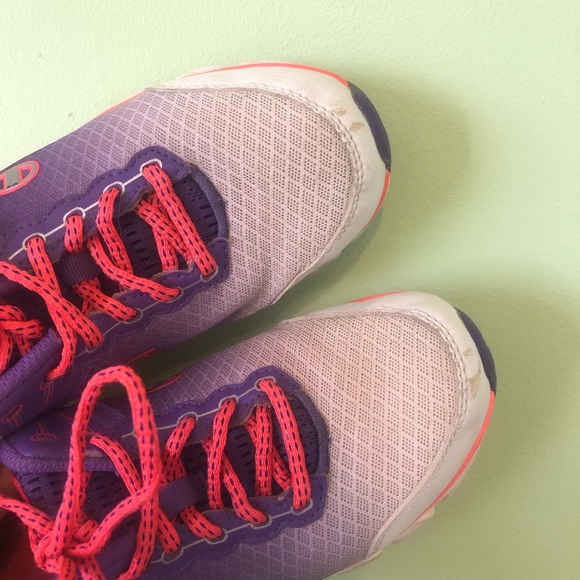Champion Running Shoes - Picture 4 of 7